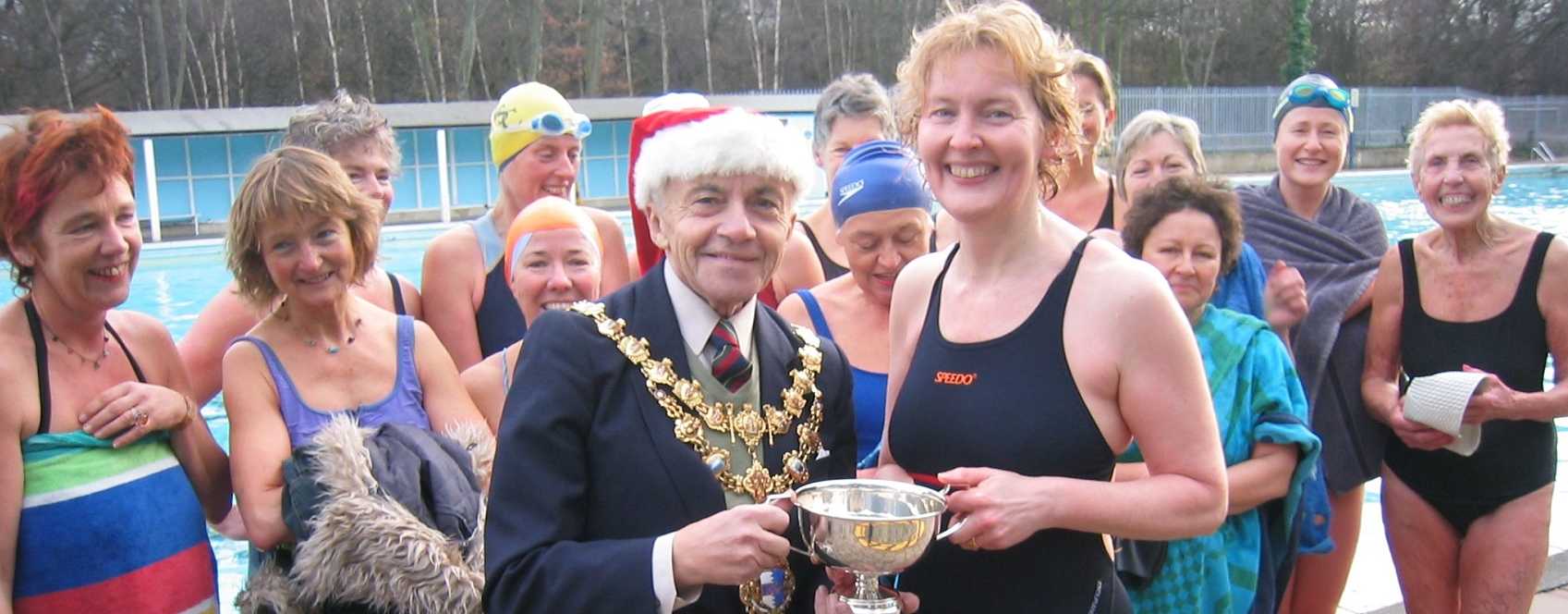 Megan Willis Wins the Christmas day race 2003