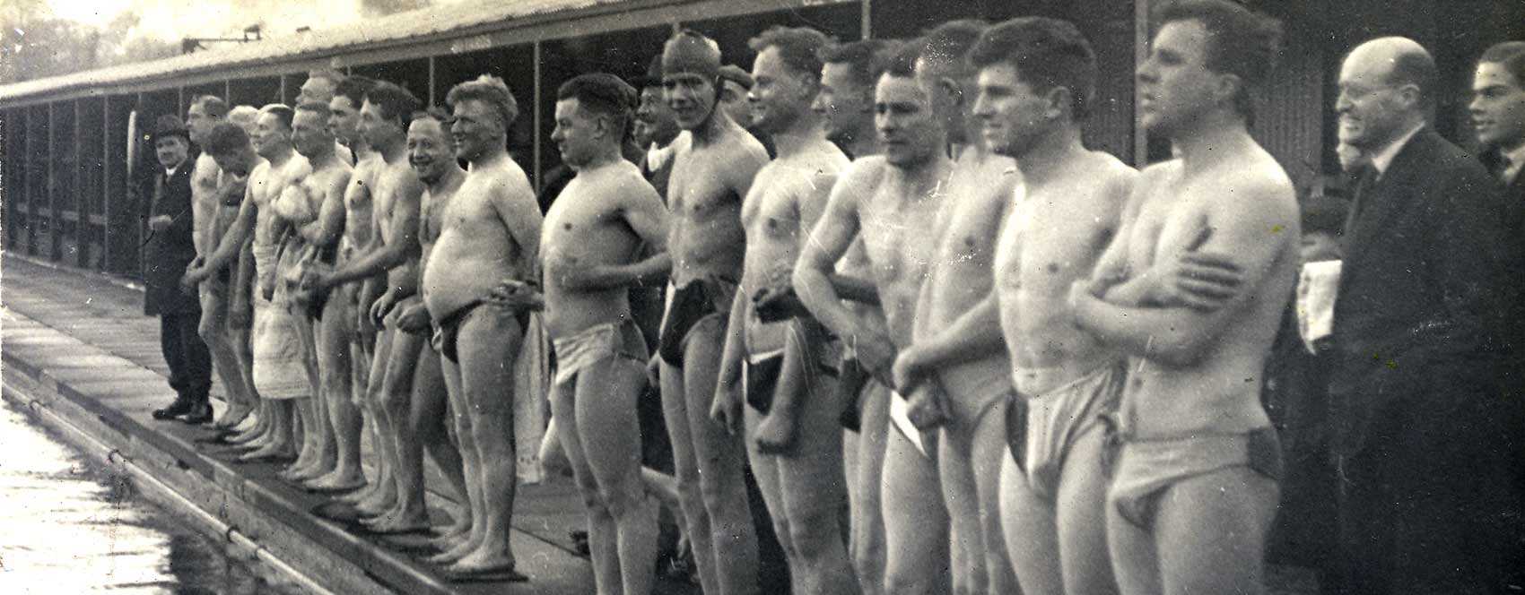 Competitors line up for the Christmas Day swim 1929.